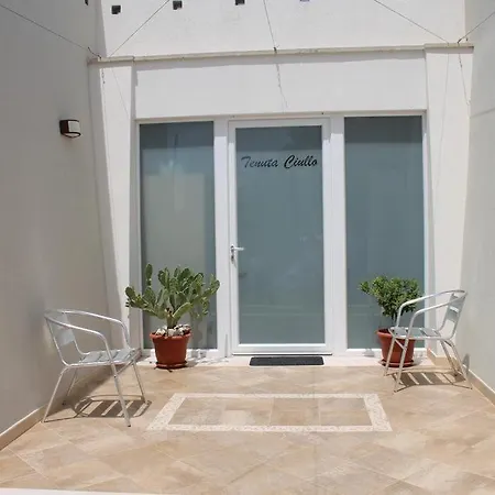 Ciullo Con Piscina Privata A Pescoluse By Hdsalento Villa