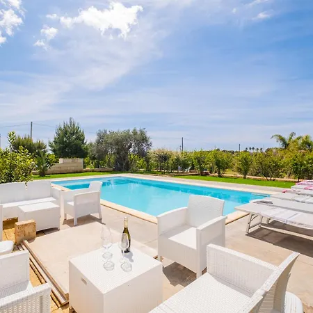 Ciullo Con Piscina Privata A Pescoluse By Hdsalento