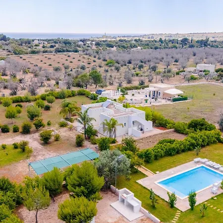 Villa Ciullo Con Piscina Privata A Pescoluse By Hdsalento