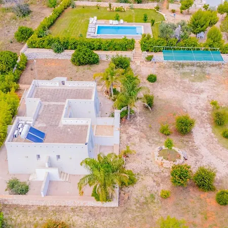 Ciullo Con Piscina Privata A Pescoluse By Hdsalento Villa